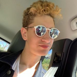 Meet your Posher, Richard